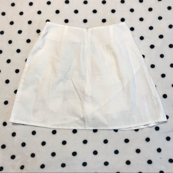 SHEIN White Wrap Skirt Size Medium - Picture 5 of 8
